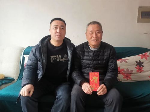 【寒冬送溫暖 佳節(jié)祝福至】寧陽縣一滕醫(yī)藥有限公司開展春節(jié)走訪慰問活動
