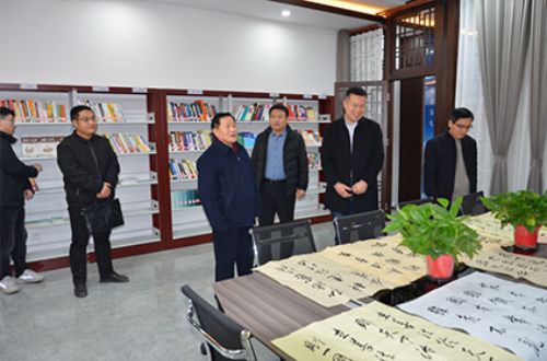 寧陽(yáng)縣司法局領(lǐng)導(dǎo)一行到集團(tuán)參觀法治文化建設(shè)