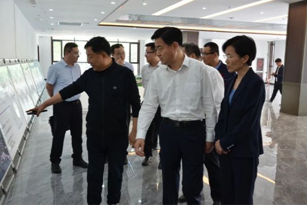 省住房城鄉(xiāng)建設(shè)廳黨組書記任海濤到一滕集團(tuán)調(diào)研指導(dǎo)工作